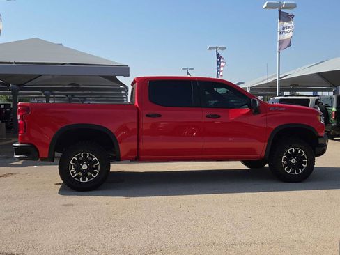 Used 2026 Chevrolet Silverado 1500 ZR2 AWD/4WD image 9
