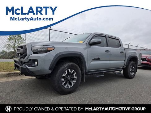 Used 2019 Toyota Tacoma TRD Off-Road image 1