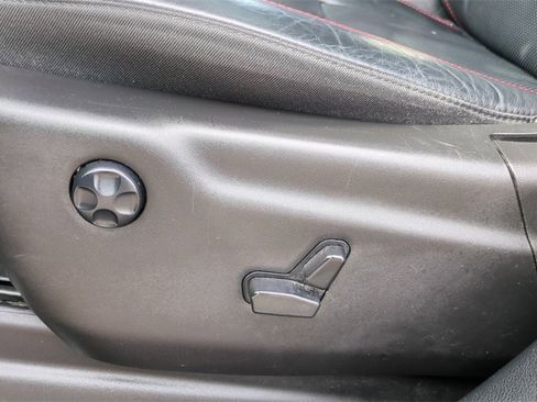 Used 2023 Dodge Durango GT image 11