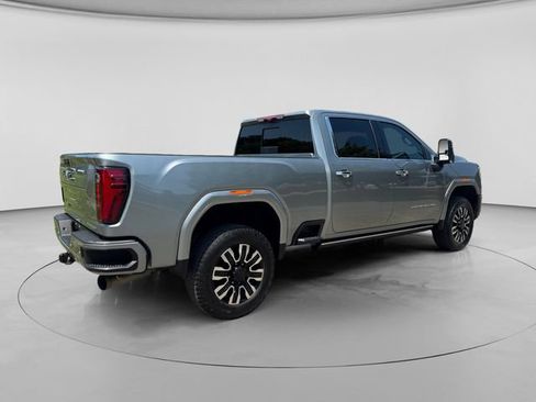 Used 2024 GMC Sierra 2500 Denali Ultimate AWD/4WD image 6