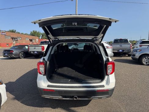 Certified 2020 Ford Explorer XLT w/ Equipment Group 202A AWD/4WD image 29