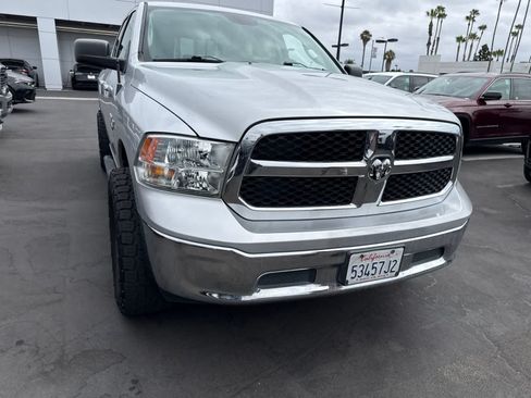 Used 2017 RAM 1500 Classic SLT RWD image 3