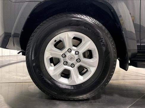 Used 2024 Toyota 4Runner SR5 Premium AWD/4WD image 9