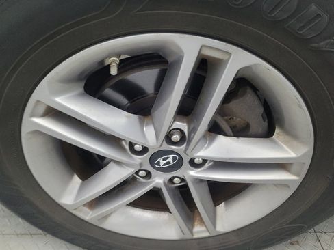 Used 2017 Hyundai Santa Fe Sport image 31