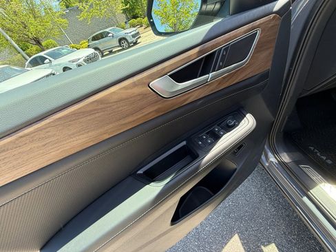 New 2026 Volkswagen Atlas SE AWD/4WD image 32