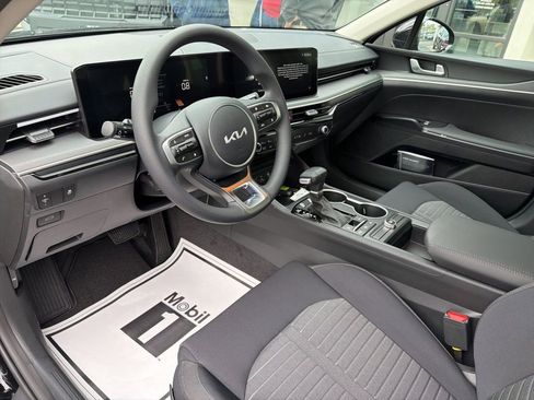 New 2026 Kia K5 LXS FWD image 28