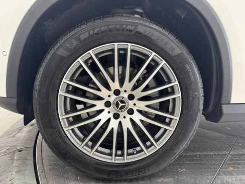 Certified 2026 Mercedes-Benz GLC 300 image 11
