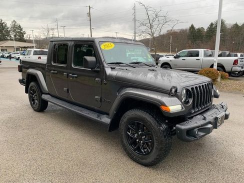 Certified 2023 Jeep Gladiator Sport image 9