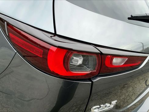 Certified 2025 MAZDA CX-5 Signature image 28