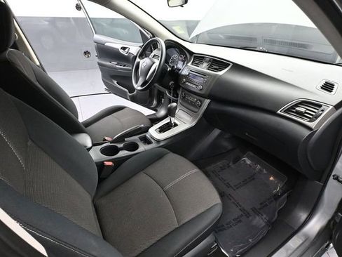 Used 2014 Nissan Sentra S image 38