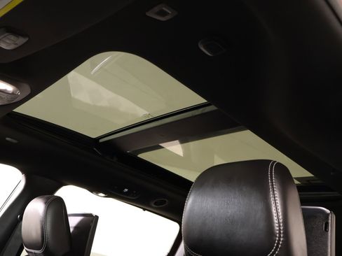 Used 2018 Chrysler Pacifica Limited w/ Advanced Safetytec Group image 18