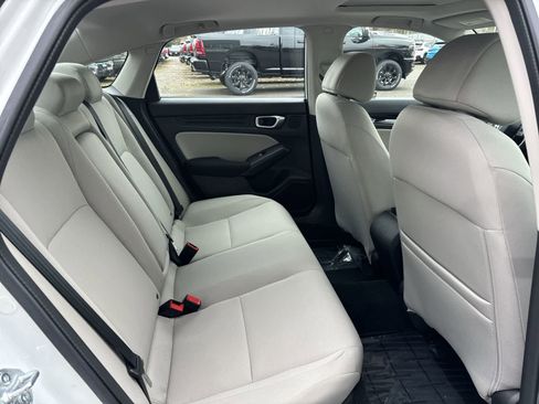 Used 2023 Honda Civic EX image 5