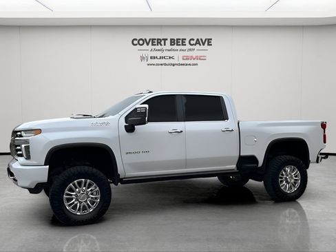 Used 2021 Chevrolet Silverado 2500 High Country w/ Z71 Off-Road Package image 4