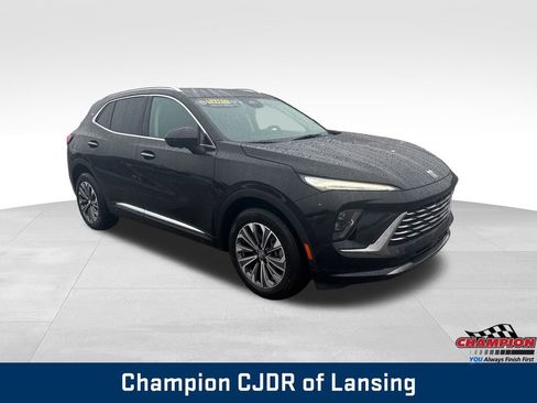 Used 2024 Buick Envision Preferred image 8