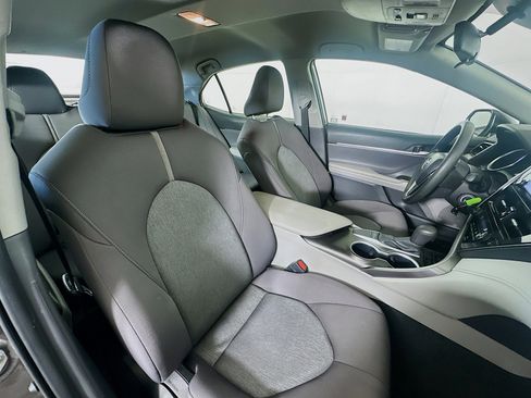 Used 2024 Toyota Camry LE image 29