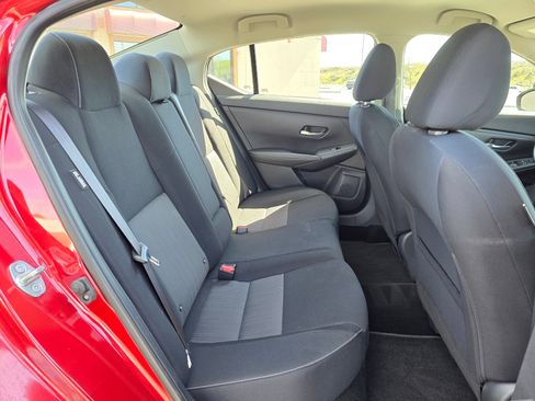 Used 2021 Nissan Sentra SV FWD image 44