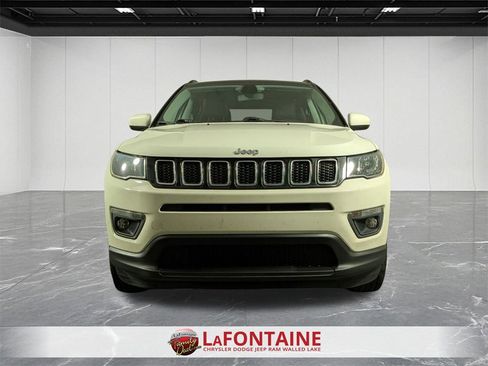 Used 2020 Jeep Compass Latitude w/ Cold Weather Group image 8