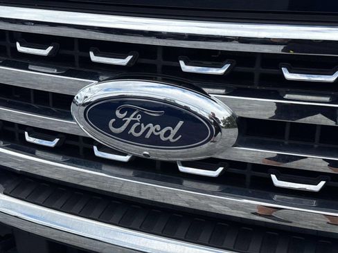 Used 2024 Ford F250 Lariat AWD/4WD image 10