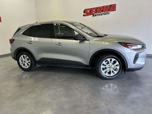 Used 2024 Ford Escape Active FWD image 2