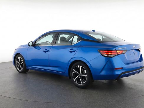 Used 2025 Nissan Sentra SV FWD image 6