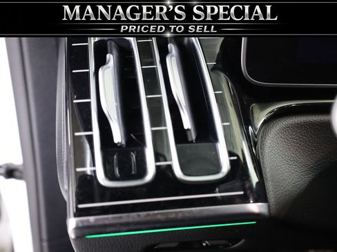 Used 2022 Mercedes-Benz S 500 4MATIC w/ AMG Line Package image 11
