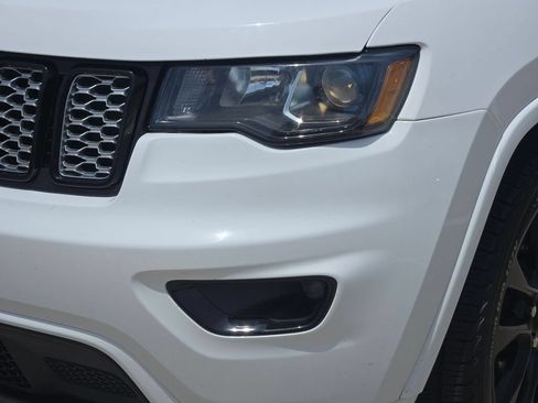 Used 2021 Jeep Grand Cherokee Laredo X RWD image 10