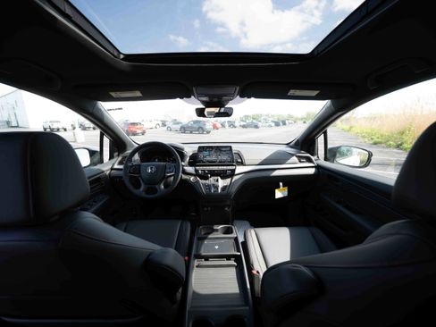 New 2026 Honda Odyssey Sport-L image 19