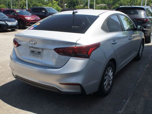 Used 2019 Hyundai Accent SEL FWD image 4
