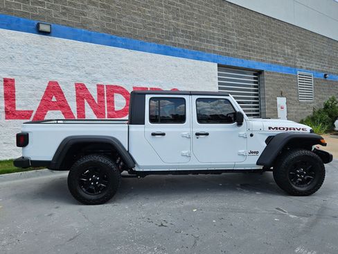 Used 2023 Jeep Gladiator Mojave w/ Cold Weather Group AWD/4WD image 8