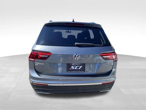 Used 2020 Volkswagen Tiguan SE AWD/4WD image 4
