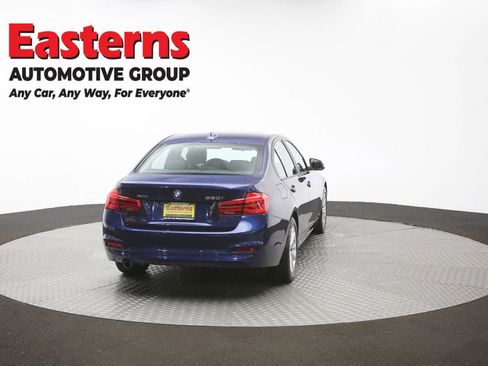 Used 2017 BMW 320i xDrive Sedan AWD/4WD image 40