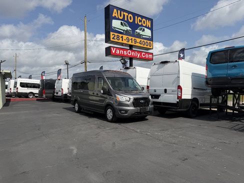 Used 2021 Ford Transit 350 XLT RWD image 29