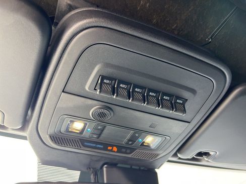 Used 2022 Ford Bronco Wildtrak AWD/4WD image 19