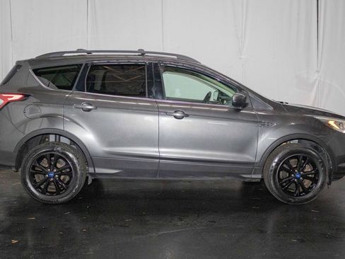 Used 2018 Ford Escape SEL image 4