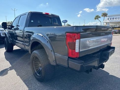 Used 2019 Ford F250 Platinum w/ Platinum Ultimate Package image 5
