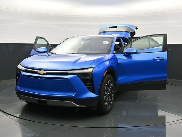 Used 2024 Chevrolet Blazer EV LT AWD/4WD image 53
