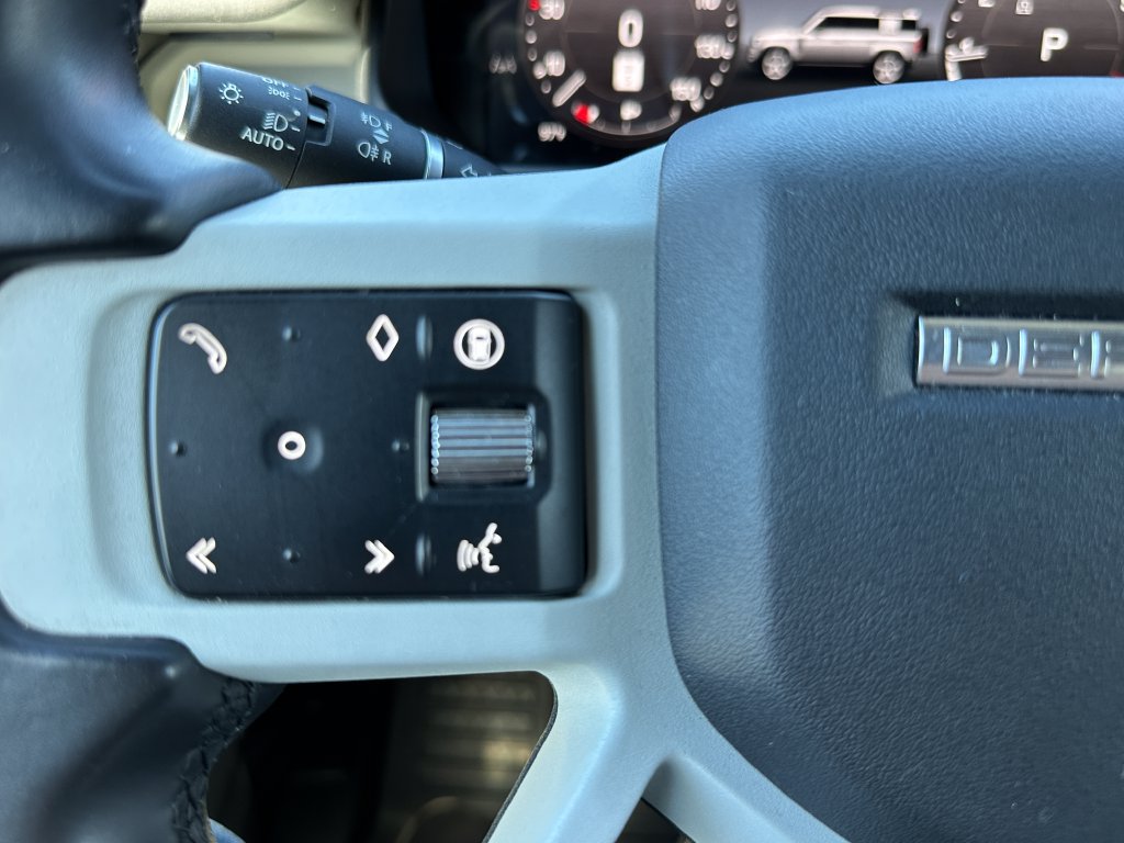 Used 2024 Land Rover Defender 110 S AWD/4WD image 26