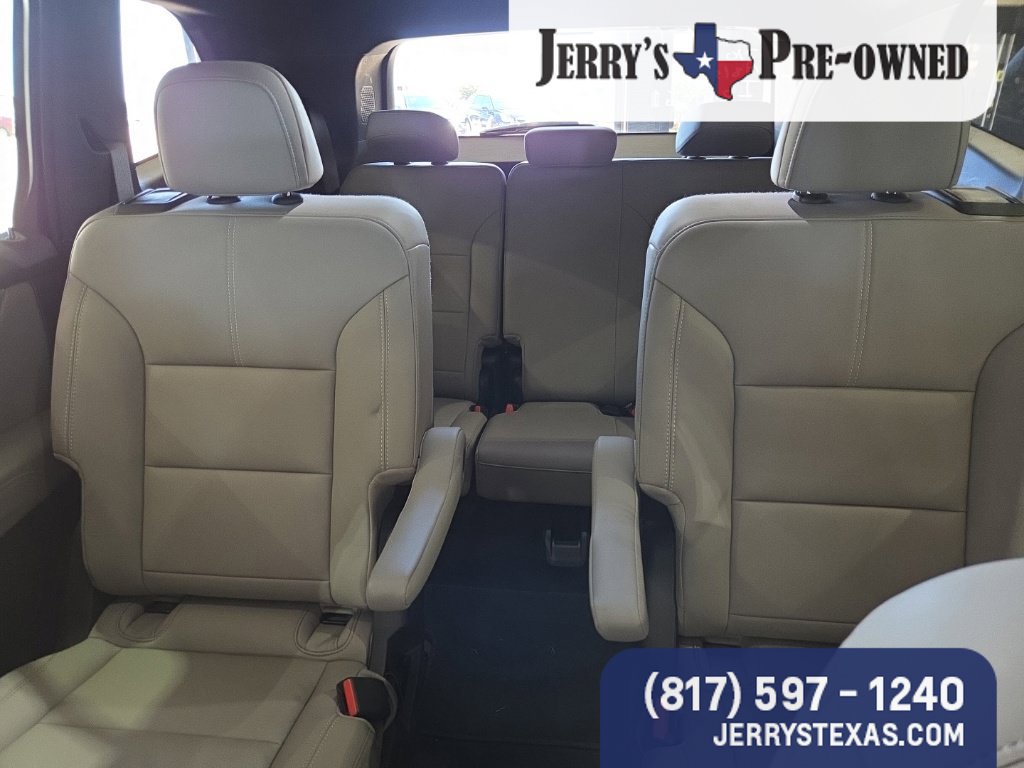 Used 2026 GMC Acadia Elevation w/ Elevation Premium Package FWD image 15