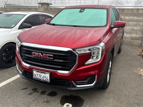 Used 2022 GMC Terrain SLE image 5