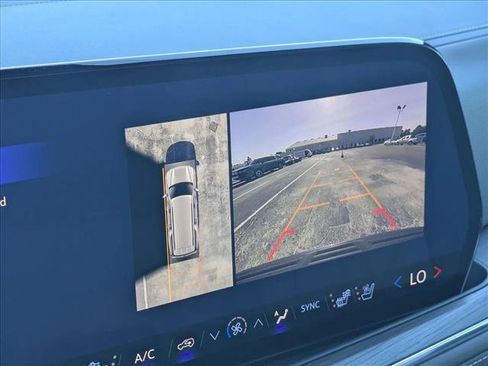 New 2026 Chevrolet Suburban Premier RWD image 12