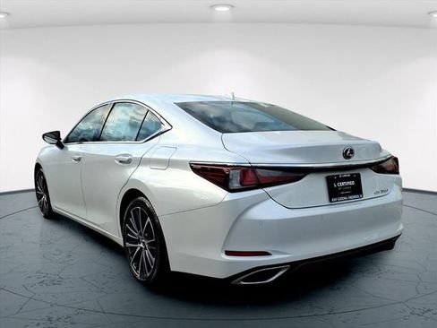 Certified 2024 Lexus ES 350 w/ Premium Package image 22