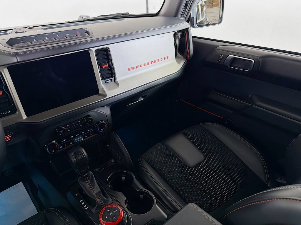 Used 2024 Ford Bronco Raptor w/ Interior Carbon Fiber Pack 6 AWD/4WD image 21