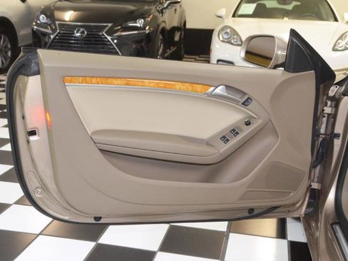 Used 2010 Audi A5 2.0T Premium Plus image 17