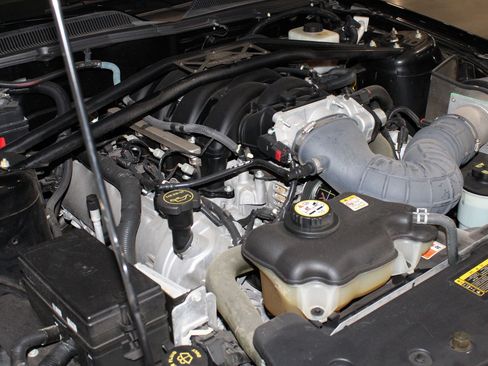 Used 2007 Ford Mustang GT RWD image 12