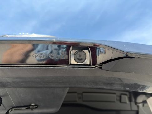 Used 2022 Ford F150 Lightning Platinum AWD/4WD image 17