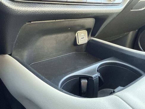 Used 2024 Honda HR-V LX image 14