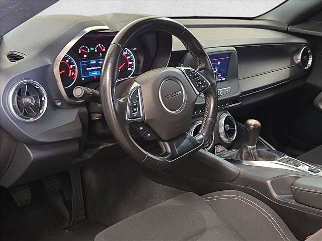 Used 2024 Chevrolet Camaro LT RWD image 10