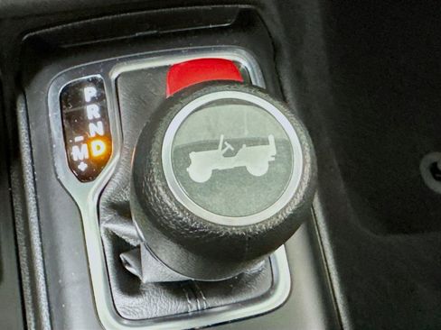 Used 2023 Jeep Wrangler Unlimited w/ Cold Weather Group AWD/4WD image 21