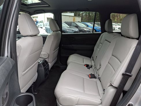 Used 2023 Honda Passport EX-L image 11