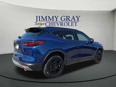 Used 2023 Chevrolet Blazer LT w/ Midnight/Sport Edition image 5